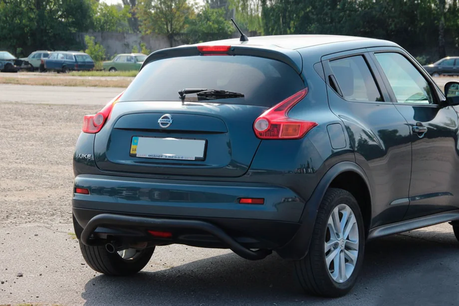 Nissan Juke 2010–2019 Bakbåge AK007 Black (rostfritt stål) Image