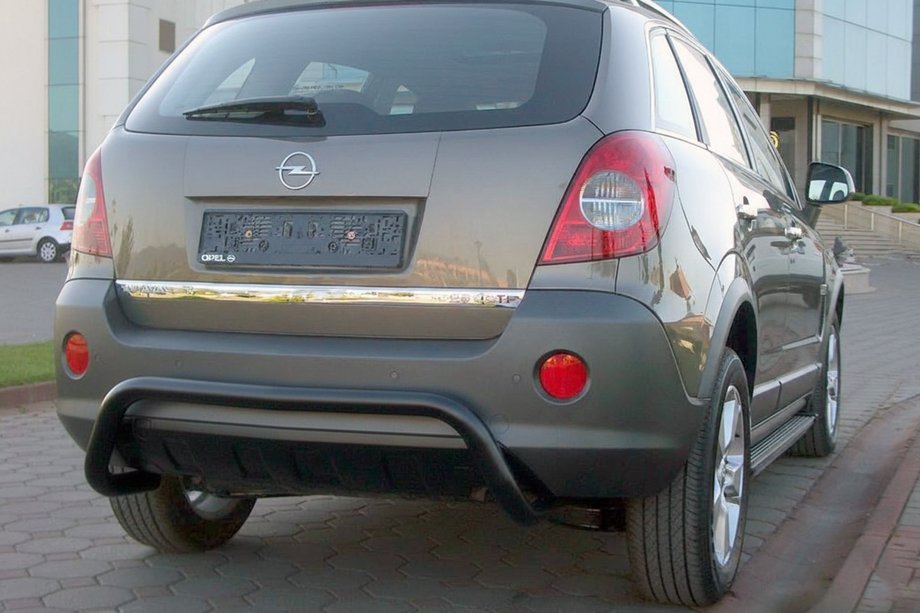 Opel Antara 2006–2017 Bakre skyddsbåge AK007-1 Black (rostfritt stål) Image