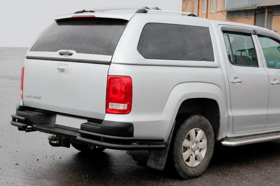 Volkswagen Amarok 2010–2022 Bakre hörnskydd AK003-Double Black (2 st, rostfritt stål) Foto 3