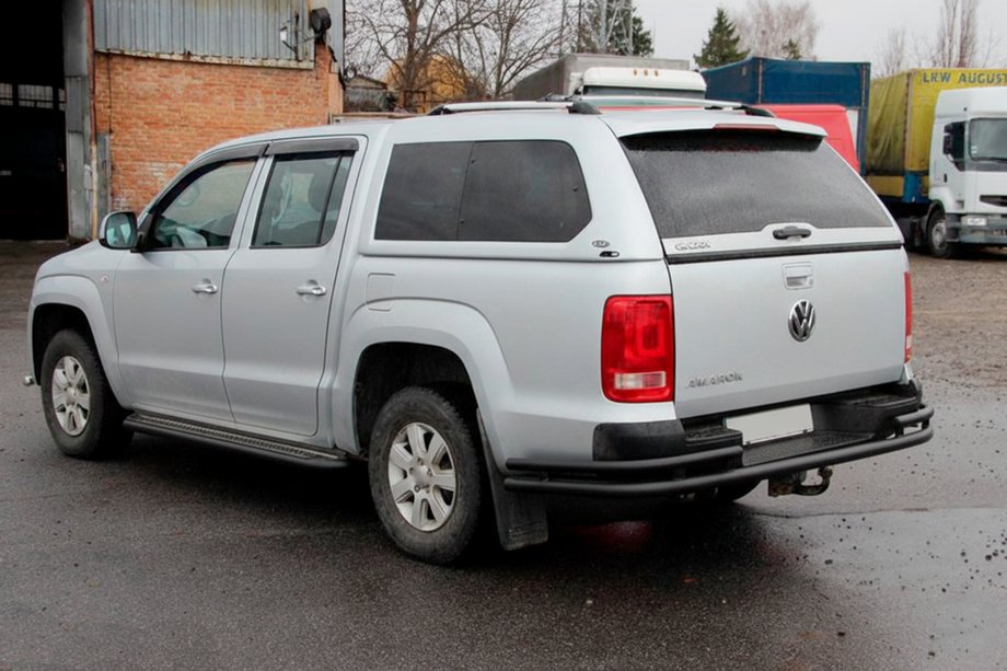 Volkswagen Amarok 2010–2022 Bakre hörnskydd AK003-Double Black (2 st, rostfritt stål) Foto 2