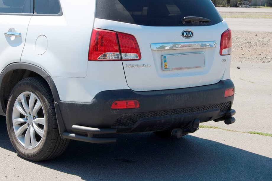 Kia Sorento II XM 2009–2014 Bakre dubbla hörnbågar AK003-подвійний Black (rostfritt stål) Image