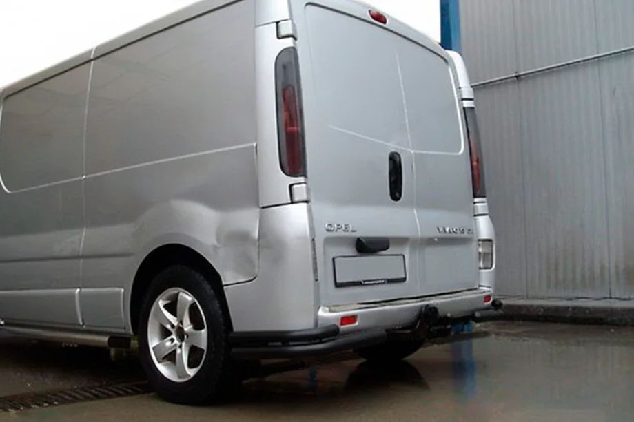 Renault Trafic 2001–2015 Bakre hörnbågar AK003-Подвійний Svart (rostfritt stål) Image