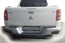Fiat Fullback 2016– Bakre stötfångarbåge AK007 Black (rostfritt) foto 1
