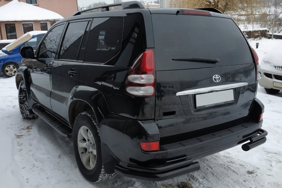 Toyota Land Cruiser Prado 120 2002–2009 Bakre dubbla hörnbågar AK003-2 Black (2 st., rostfritt stål) Foto 3