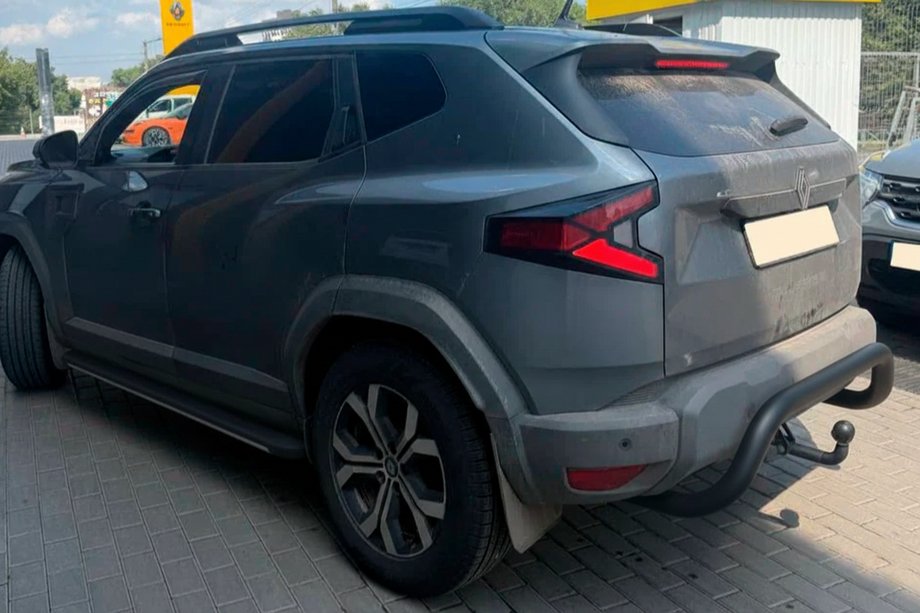 Dacia Duster 2024– Bakre skyddsbåge AK007 Black (rostfritt stål) Foto 2