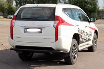Mitsubishi Pajero Sport 2015– Bakre skyddsbåge AK005 Black (rostfritt stål) foto 3