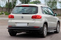 Volkswagen Tiguan 2007–2016 Bakre skyddsbåge AK002-2 Black (rostfritt stål) foto 3