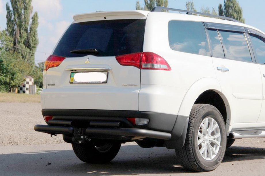 Mitsubishi Pajero Sport 2008–2015 Bakre stötfångarskydd AK003-Special Black (2 st, rostfritt stål) Image