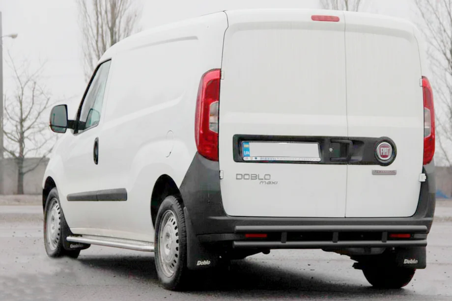 Fiat Doblo II 2010–2022 Bakre rollbar AK002/1 – Dubbel Black (rostfritt stål) Image