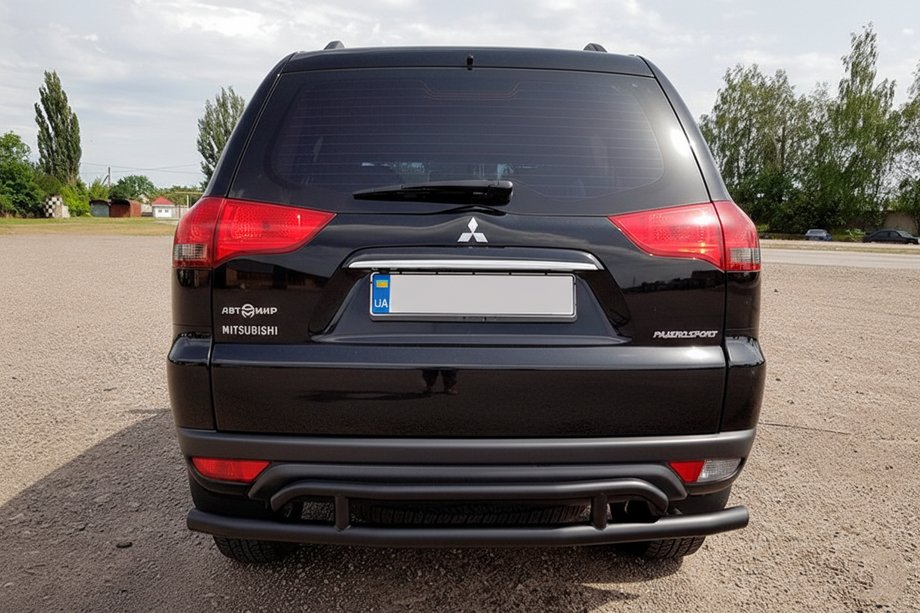 Mitsubishi Pajero Sport 2008–2015 Bakre skyddsbåge AK002-2 Black (2 st, rostfritt stål) Image