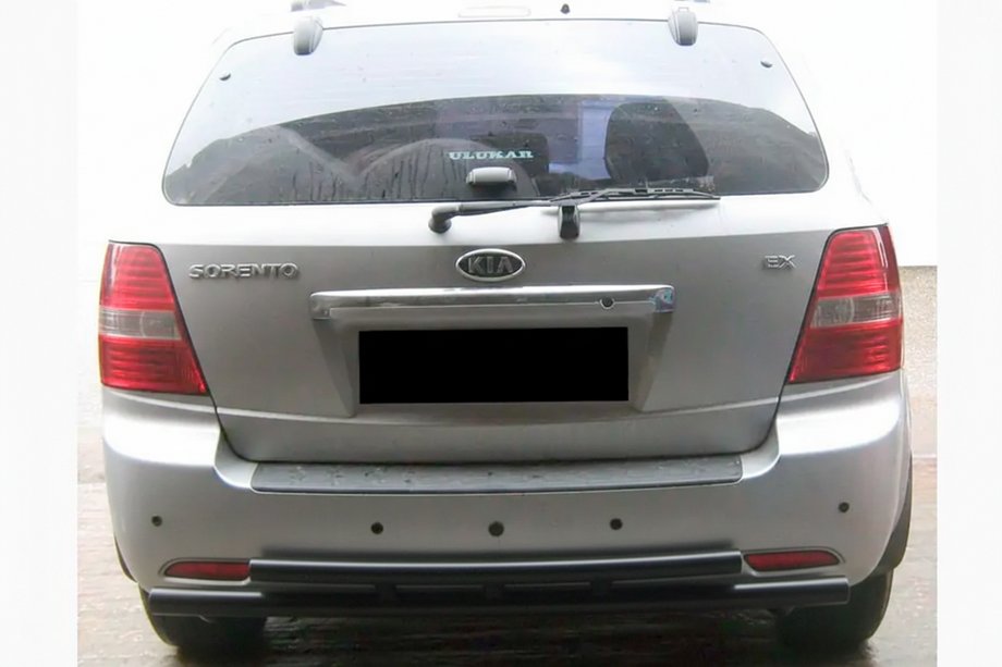 Kia Sorento I BL 2002–2009 Bakre båge AK002-Dubbel Black (rostfritt stål) Image