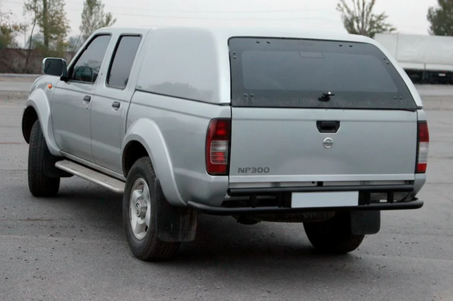 Nissan NP300 1999–2015 Bakre skyddsbåge AK004 Black (rostfritt) Image