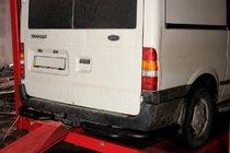 Ford Transit 2000–2014 Bakre skyddsbåge med insteg AK-Special Black (rostfritt stål) foto 1