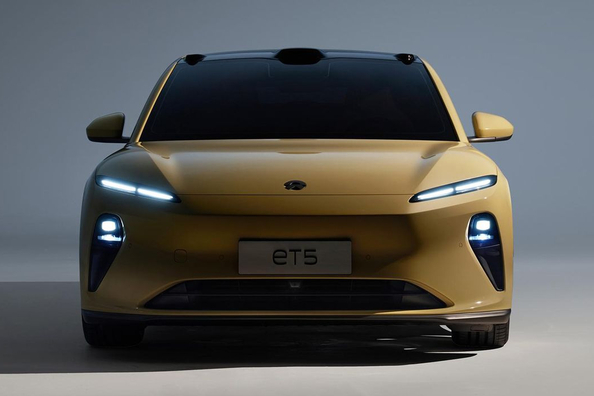Test av NIO ET5: smart el-sedan med upp till 1000 km räckvidd