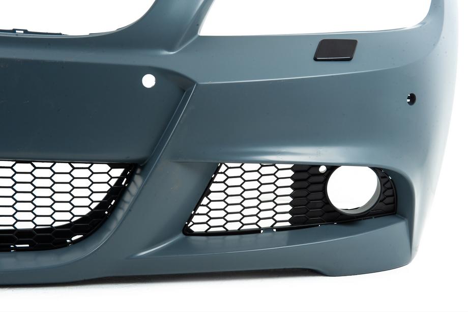 BMW 3-serie E90/E91 2005–2011 M-Sport bodykit (för E90 2008-2011) Dubbla avgasutblås på ena sidan Foto 17