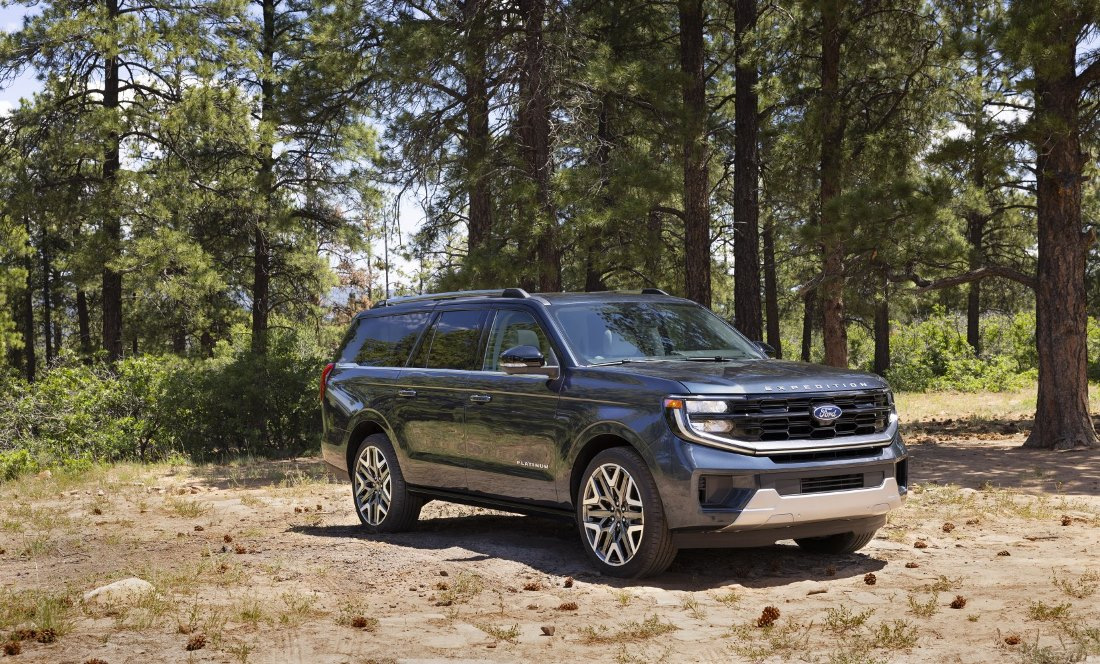 Test av Ford Expedition MAX: Fullsize-SUV för stor familj och långresor