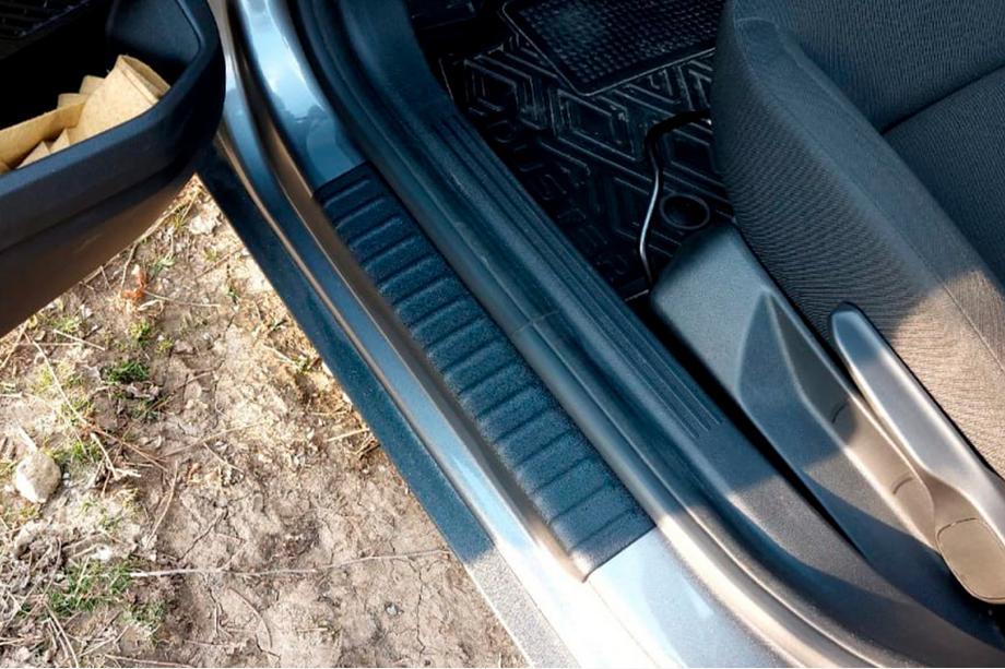 Renault Duster 2024– EuroCap invändiga instegslister (matt, 4 st, ABS) Image