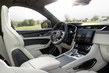 Test av Jaguar F-Pace SVR: brittisk super-SUV med V8-motor foto 5