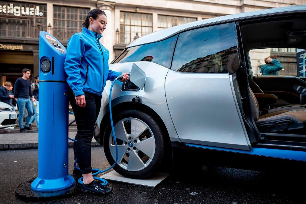 Hur påverkar elbilar människokroppen? Myter och fakta