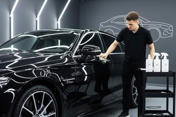 Vad är keramisk coating på bilen? Komplett guide för bilägare