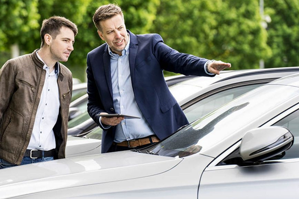 Vad ska du kontrollera på bilen före köp?