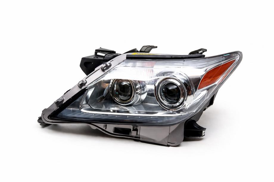 Lexus LX570/450d 2008–2022 Vänster strålkastare fram 2012-2015 (Standart, med LED-modul) Image