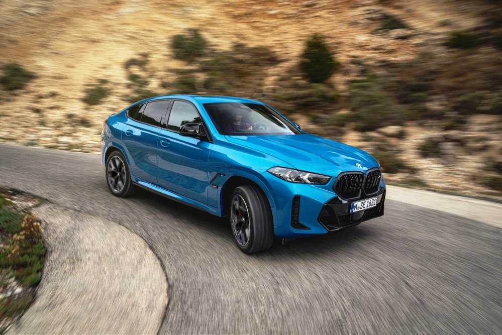 Test av den kraftfulla sportiga coupé-crossovern BMW X6 M60i (G06 LCI)