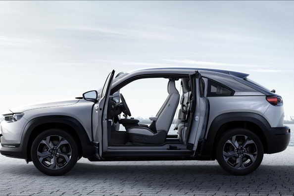 Mazda MX-30: crossover med roterande generator och minimalistisk design