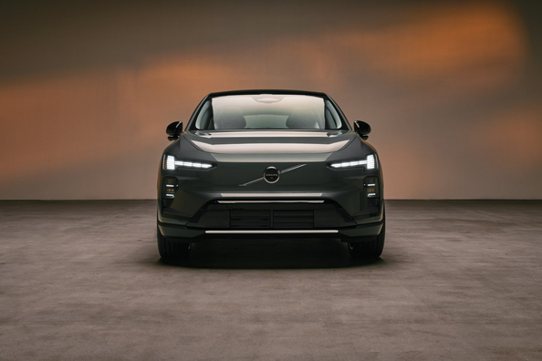 Volvo EX60 (2026) – test av den helelektriska mellanstora SUV:en