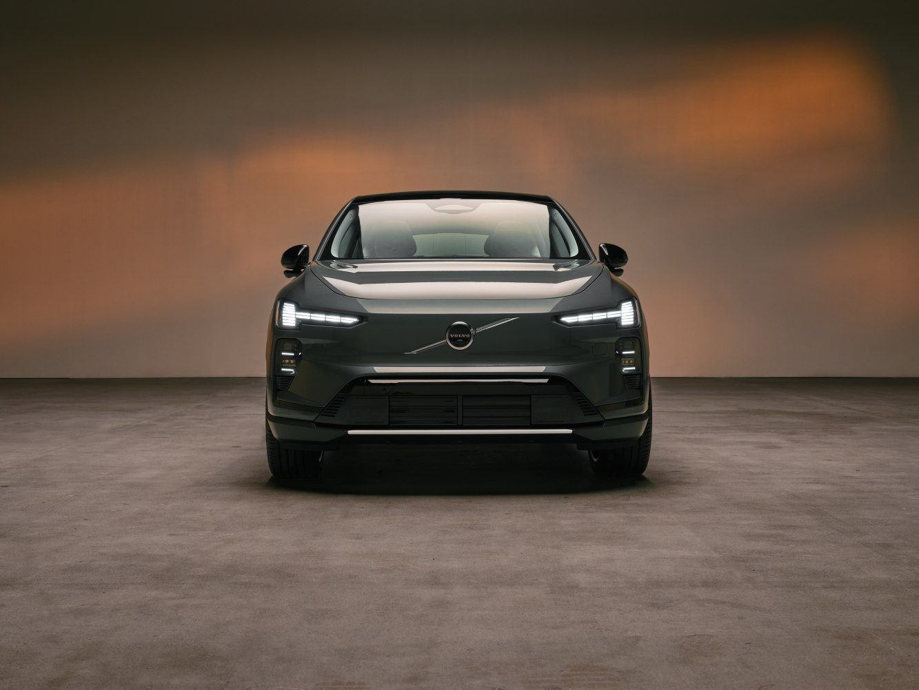 Volvo EX60 (2026) – test av den helelektriska mellanstora SUV:en