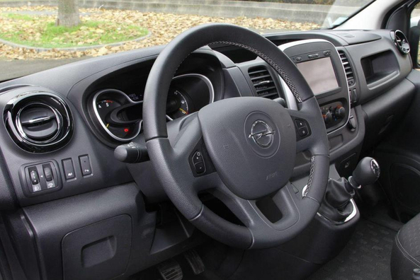 Opel Vivaro: Så tar du bort ratten på rätt sätt