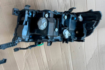 Toyota Land Cruiser 200 2007–2021 Strålkastare fram 2016+ (Standart, begagnad) foto 7