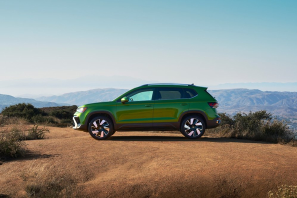 Test av Volkswagen Taos facelift 2024: uppdaterad kompakt crossover Foto 4