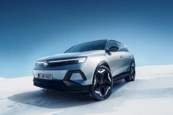 Test av den moderna elektriska crossovern Opel Grandland Electric