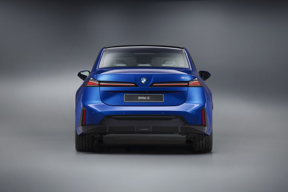 Test av BMW i3 2026: ny eldriven sedan från tyska tillverkaren Foto 4