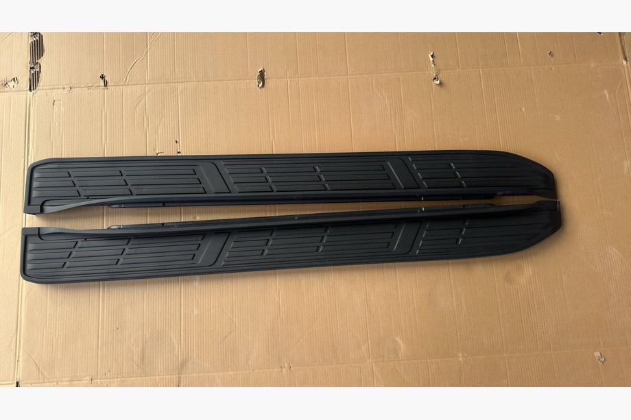 Toyota Land Cruiser Prado 150 2009–2023 Sidosteg Original (utan fästen, 2 st, aluminium) Image