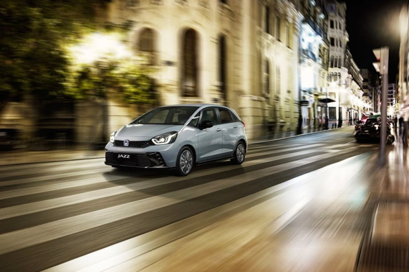 Honda Jazz IV: kompakt hybrid med rymlig kupé