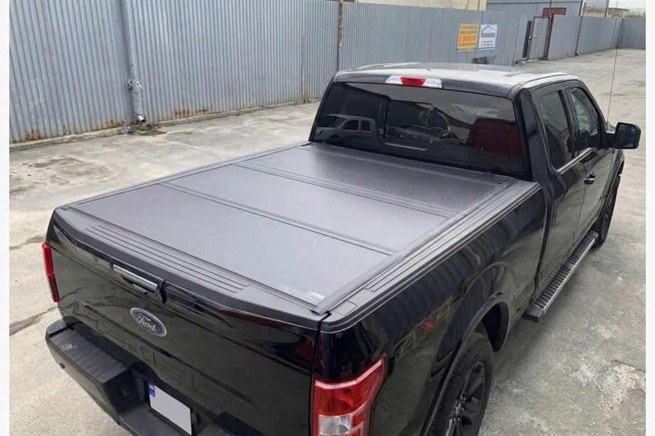 Toyota Hilux 2015– 4-delat vikbart flaklock Image