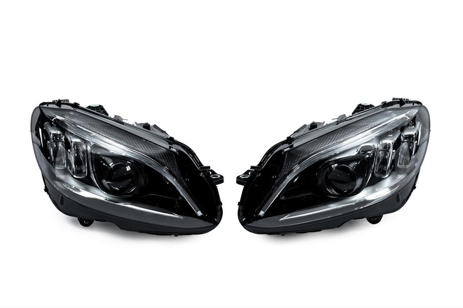 Mercedes C-class W205 2014–2021 Framstrålkastare med Full LED-moduler (för LED, 2 st.) Foto 1