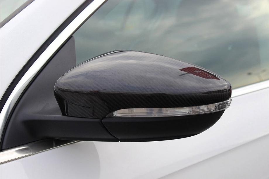 Volkswagen Jetta 2011–2018 Kåpor till backspeglar (2 st, äkta kolfiber) Foto 10