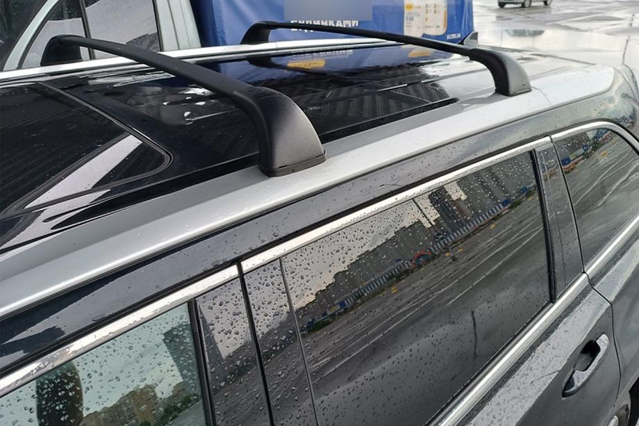 Toyota Highlander 2013–2019 Takräcke (lastbågar) för integrerade takrails OEM (2 st) Image