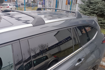 Toyota Highlander 2019– Takräcke (lastbågar) för integrerade takrails OEM (2 st) foto 1