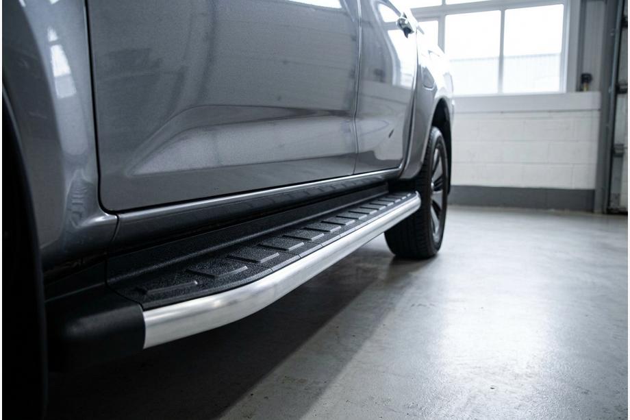 Isuzu D-Max 2019– Sidosteg Fullmond (2 st, aluminium) Image