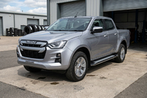 Isuzu D-Max 2019– Sidosteg Rainbow (2 st, aluminium) foto 1