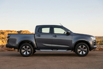 Isuzu D-Max 2019– Mevsim Grey sidosteg (2 st, aluminium) foto 1