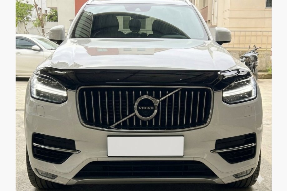 Volvo XC90 2015– Huvdeflektor EuroCap (2019-2024) Foto 1