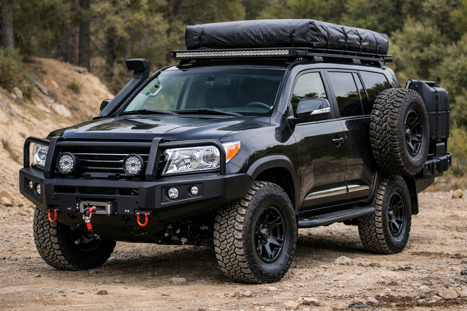 Toyota Land Cruiser 200 efter köp: vad först, och vad du inte ska hasta med