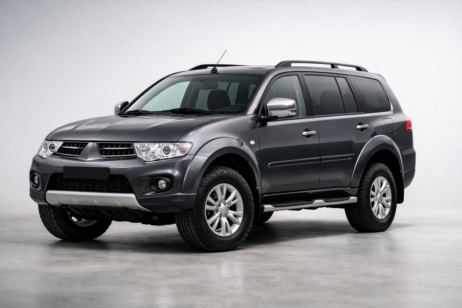 Test av Mitsubishi Pajero Sport 2008–2015: tuff SUV för dig som inte vill ha en crossover