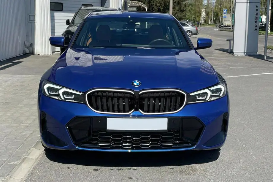 BMW 3-serien G20/G21 2018– Njurgaller 1-Bar LED (2022+, svart högblank) Image