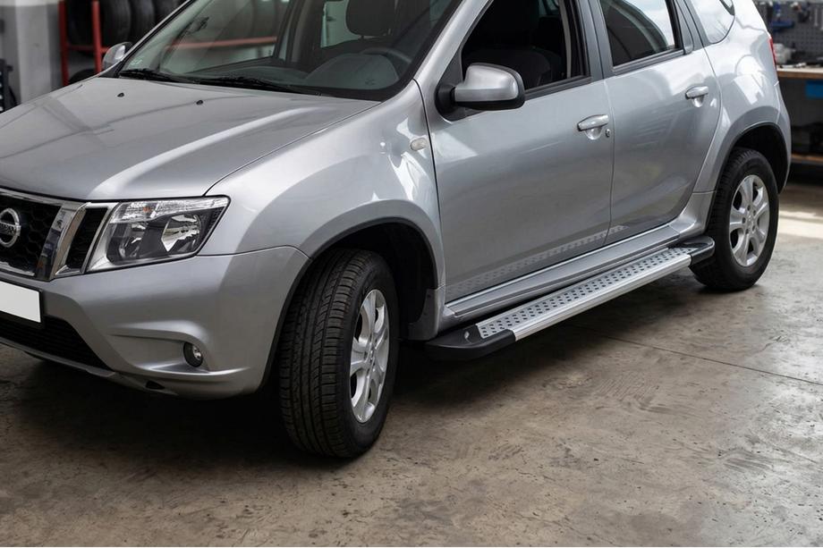 Nissan Terrano 2014– Sidosteg Vision New Grey (2 st, aluminium) Image